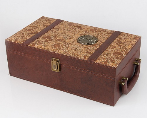 Leather wine box